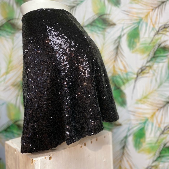 Guess Sequin Skater Mini Skirt - Picture 3 of 7
